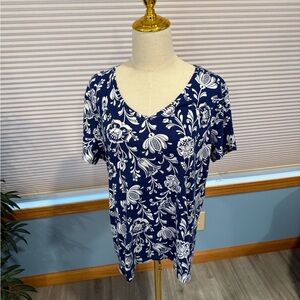 Croft & Barrow Navy and White Floral Tee